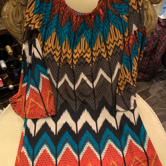 Multicolor Chevron Pattern Dress - Picture 5 of 9